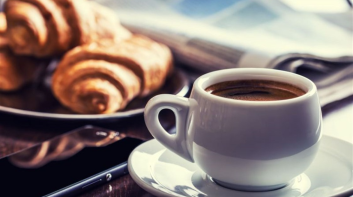 احذر... قهوتك الساخنة قد تكون سببًا للسرطان